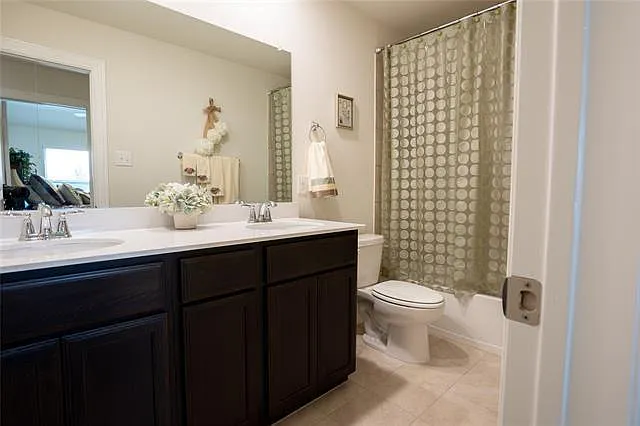 Bathroom Upstairs