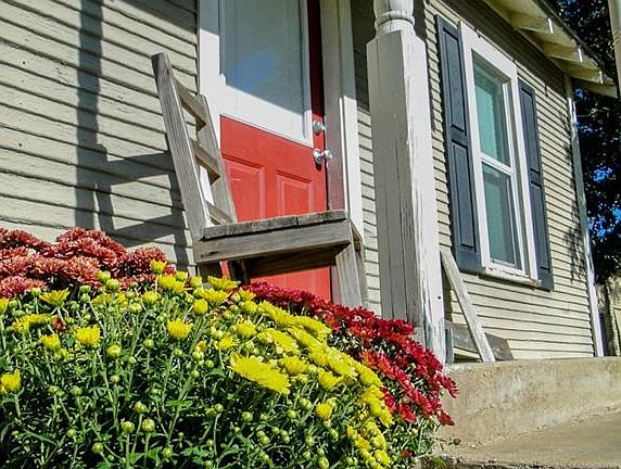 3rd image of 502 N Echols St