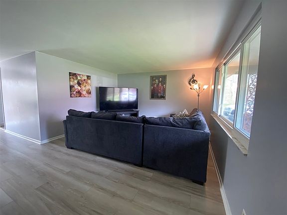 2nd image of 3359 N Limberlost Ln