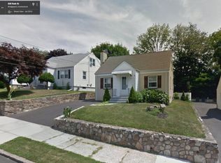 825 Ruth St, Bridgeport, CT 06606