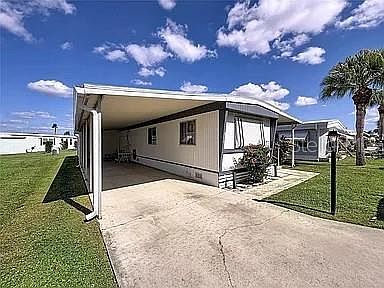 3rd image of 213 LAKESIDE RANCH CIRCLE