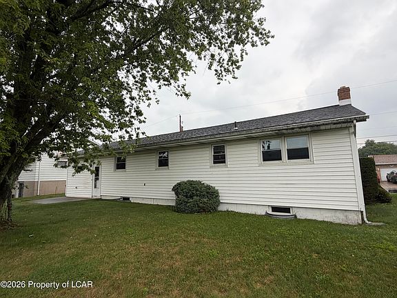 2nd image of 1038 Seybert St