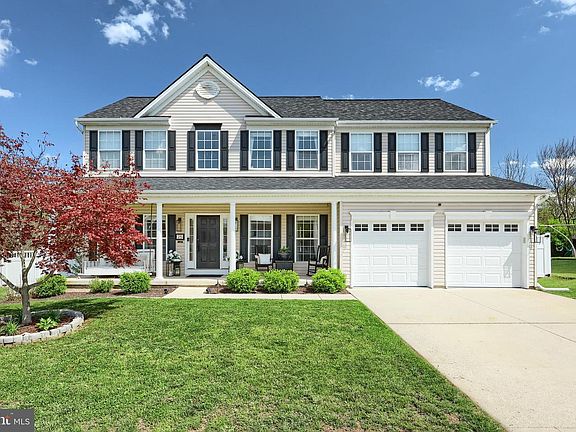 2nd image of 25 Willow Wood Ct
