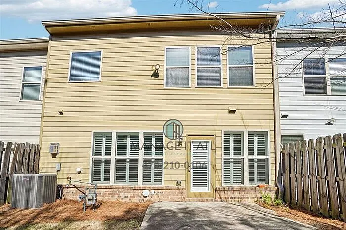 2558 Village Park Bnd — Photo 34