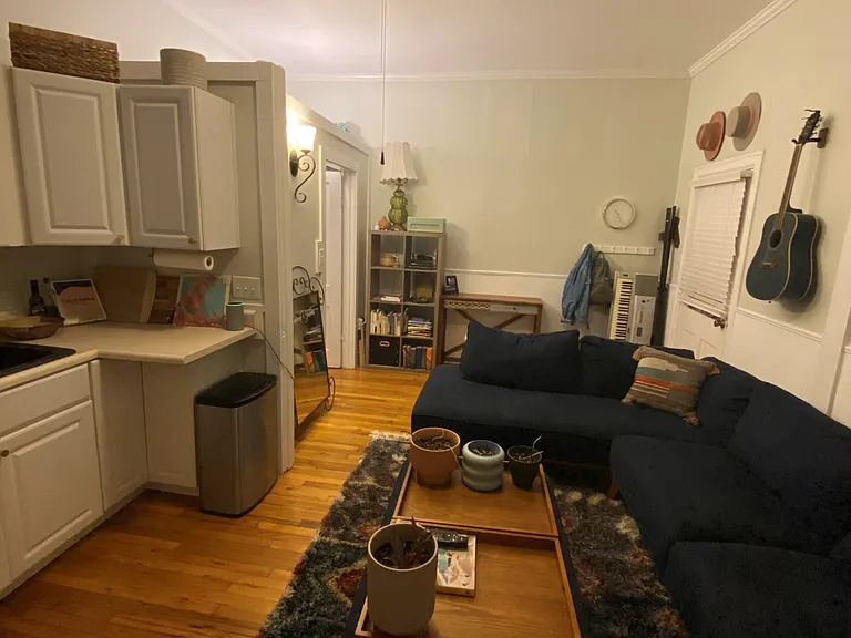 112 E Main St #A — Photo 2
