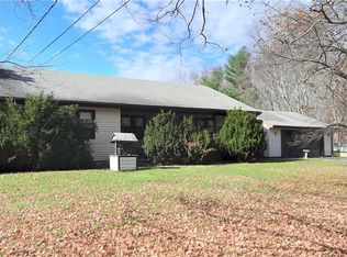 30 Sunset Hill Rd, Thompson, CT 06277