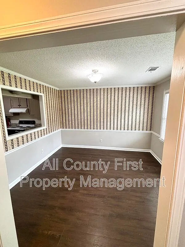 2 bed, 2.5 bath, 1296 sqft, $1,500 — Photo 4