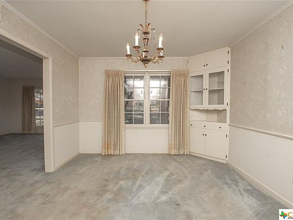 4th image of 3013 El Camino Dr