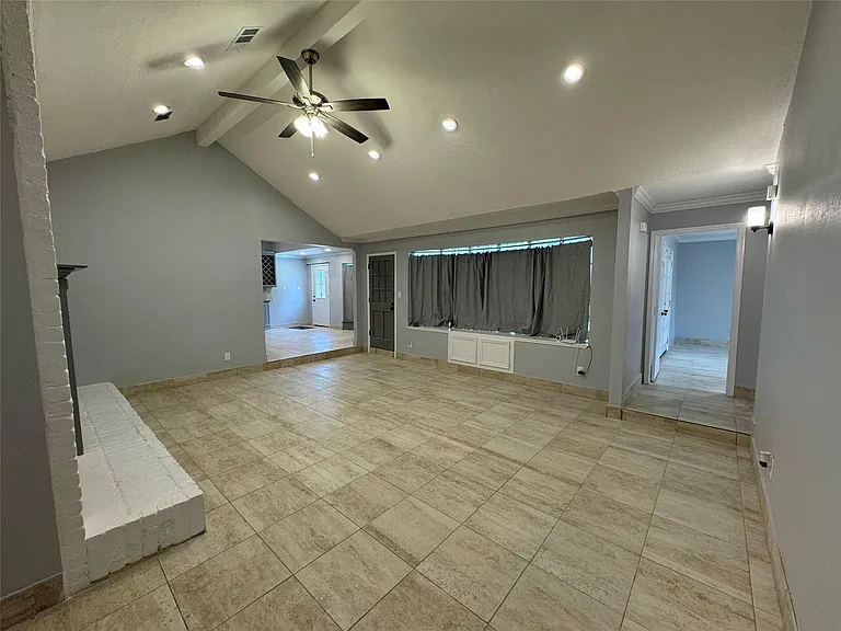 7910 Sands Point Dr — Photo 18