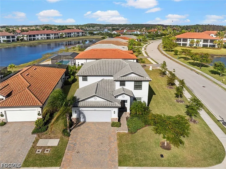 11884 Arbor Trace Dr — Photo 42