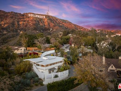 6240 Mulholland Hwy, Los Angeles, CA, 90068