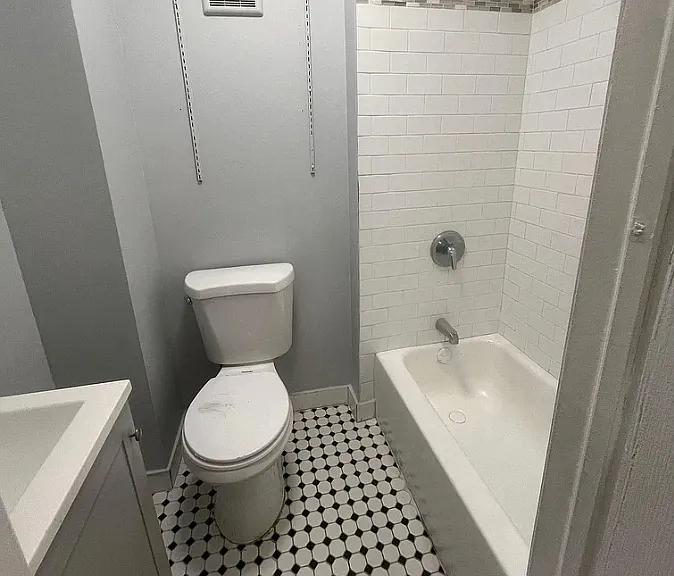 77 Bostwick Ave — Photo 8