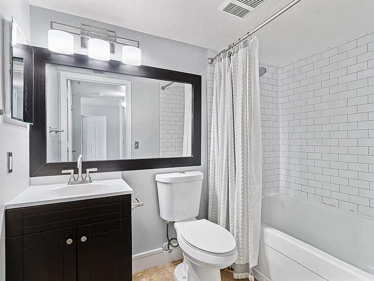 1013 Villa Cir — Photo 19