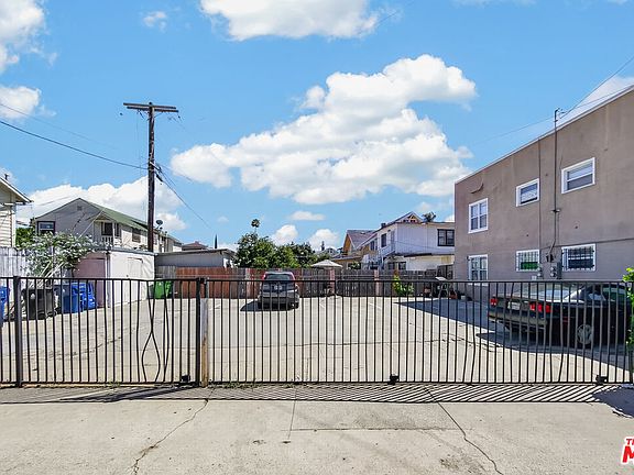 5th image of 1322 4th Ave
