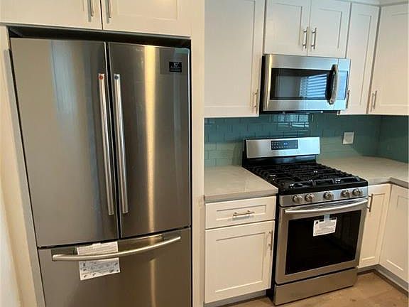 4th image of 3420 Holyoke Dr #3422