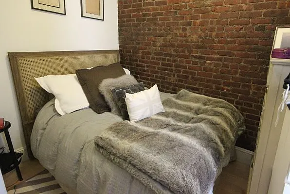 Rented by LJ Sloane Management | media 20