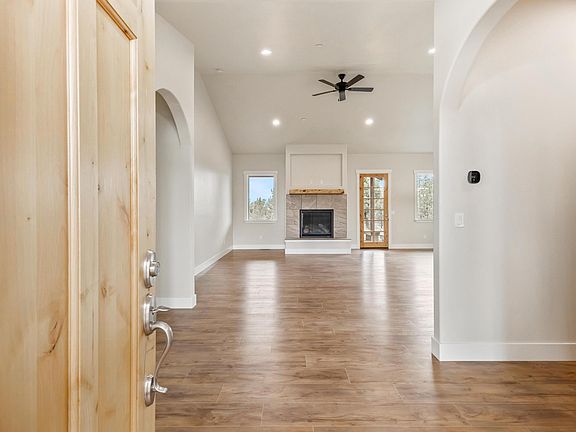 3rd image of 1784 SE Texas Cir