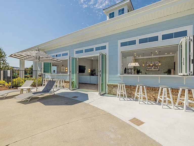 Longshore Commons — Photo 10