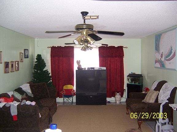 2nd living room
