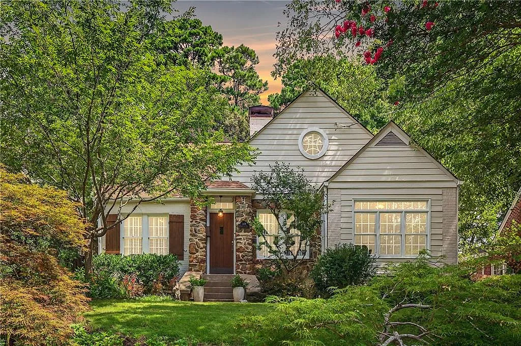 3 bed, 2.0 bath, 1963 sqft, $4,250 — Photo 1
