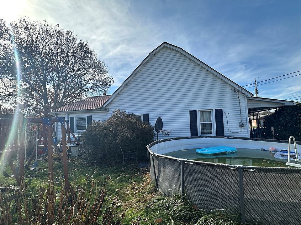 2nd image of 388 Old Grove Rd