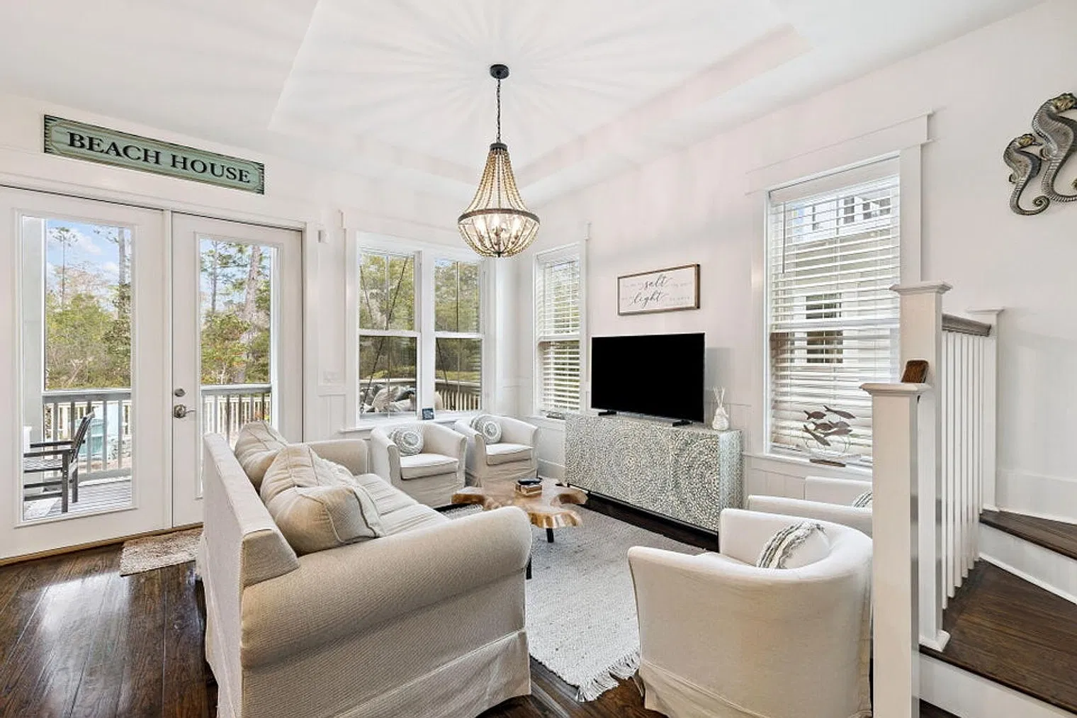 4 bed, 3.0 bath, 2507 sqft, $12,604 — Photo 1