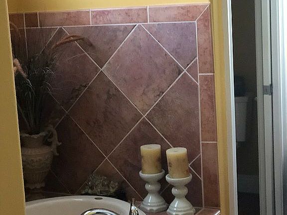 5th image of 5725 Crestview Dr