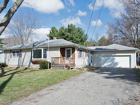2nd image of 114 Oriole Dr