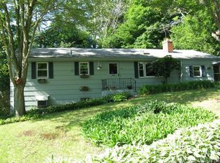 670 Benham St, Hamden, CT 06514