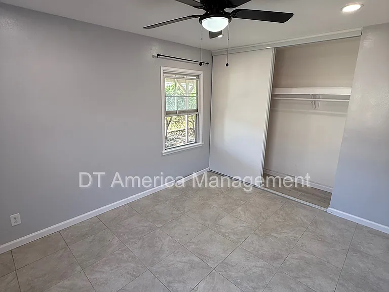 6879 Amherst St — Photo 16