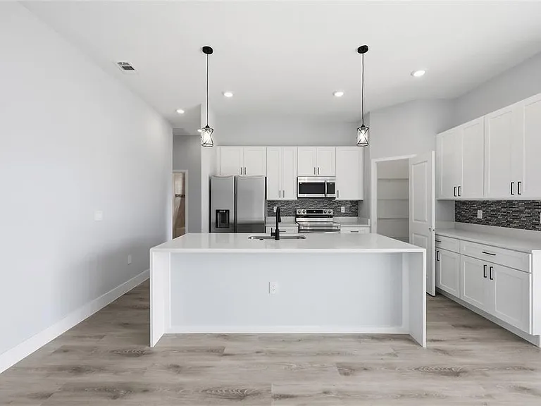 4444 SW 151st Pl — Photo 8