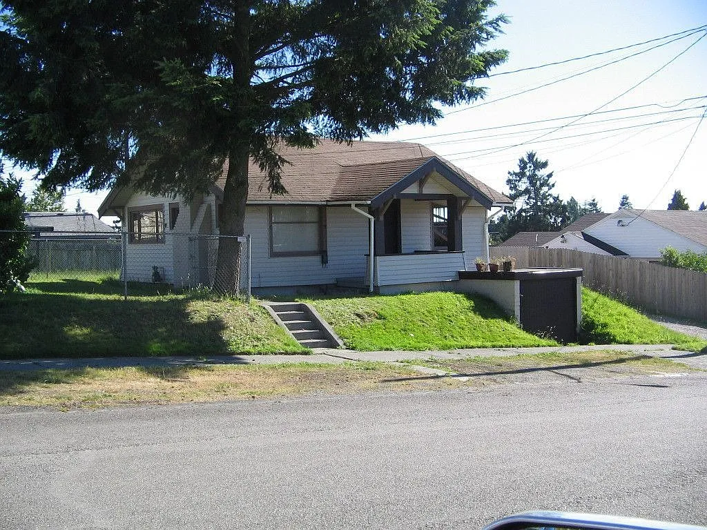 1310 S 46th St photo 1