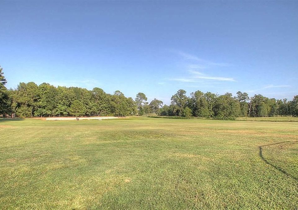 2nd image of 1505 S State Highway 8