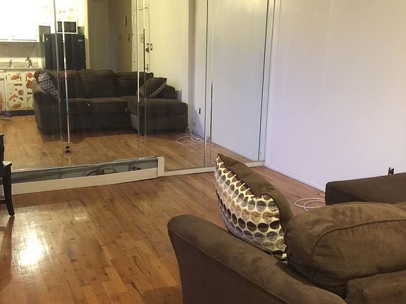 4th image of 1417 31st Ave APT 4C
