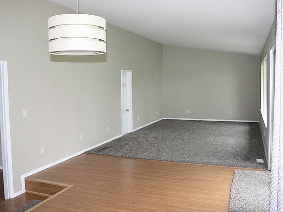 2nd image of 452 Faye Ave