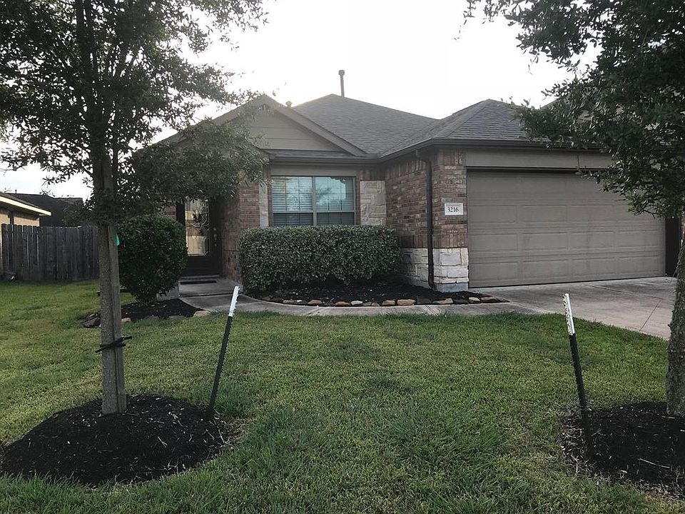 1st image of 3216 Southern Green Dr