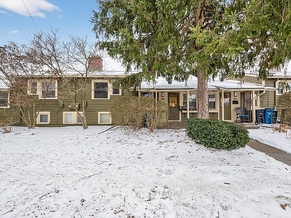 2nd image of 2327 Fernwood Ave