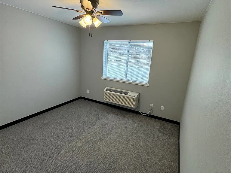 7758 Adrina Dr — Photo 18