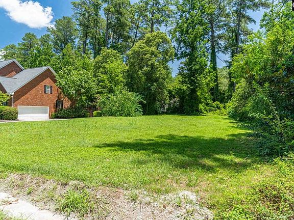 4th image of 5716 Lakeshore Dr