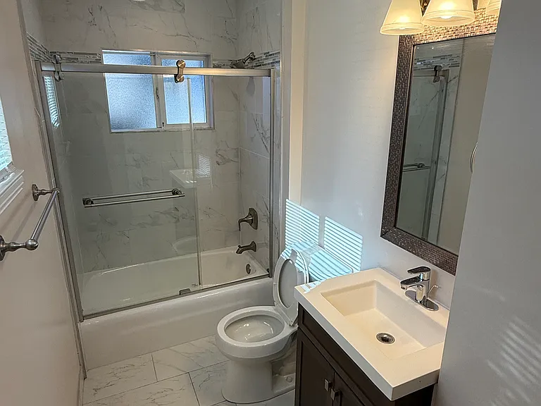 2151 Hanover St #1 — Photo 9