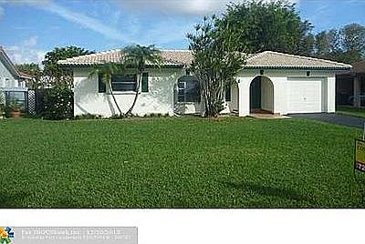 2nd image of 8012 NW 106th Ave