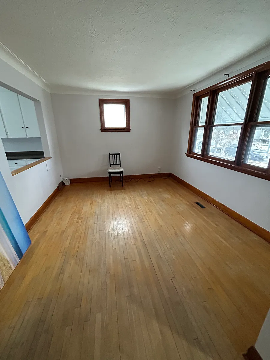 Building Photo - 619 Fleet Ave #619