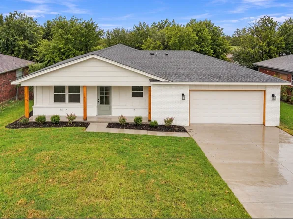 9019 E 49th St S, Tulsa, OK 74145