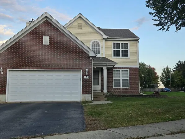 135 Emerald Dr, Streamwood, IL 60107