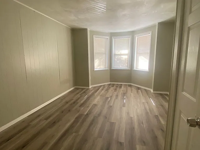 3305 Juliet Street — Photo 5