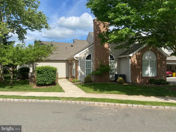 3 Woolsey Ct, Pennington, NJ 08534