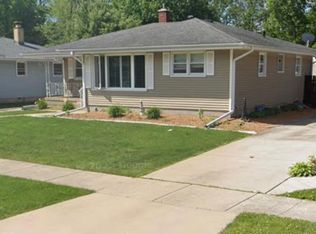 18 Timrick Dr, Munster, IN 46321