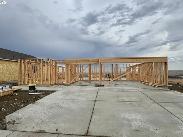 563 Arthur St, Umatilla, OR 97882