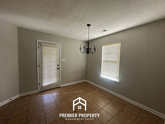5th image of 9298 Acadia Pl