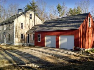 32 Champeaux Rd, Brimfield, MA 01010